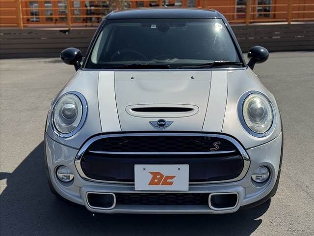 BMW MINI COOPER S 5D 2015 Image 31