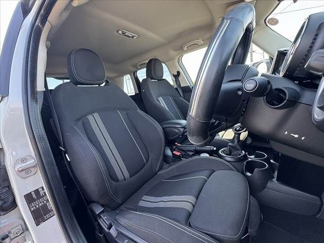 BMW MINI COOPER S 5D 2015 Image 31