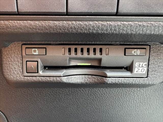 TOYOTA COROLLA SEDAN 2019 Image 31