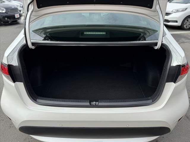 TOYOTA COROLLA SEDAN 2019 Image 31