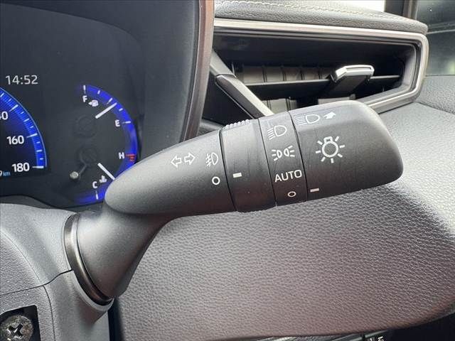 TOYOTA COROLLA SEDAN 2019 Image 31