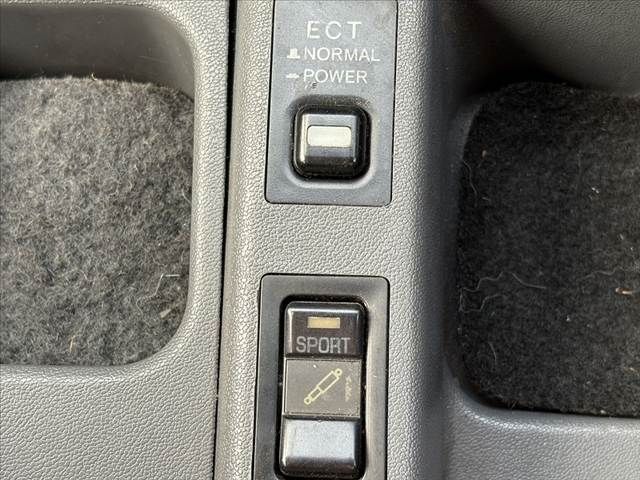 TOYOTA LANDCRUISER PRADO 1996 Image 31