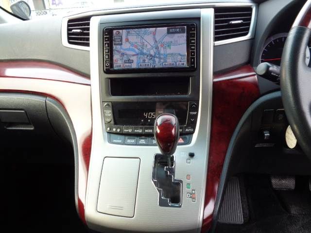 TOYOTA VELLFIRE 2010 Image 31