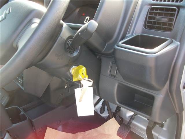 SUZUKI CARRY TRUCK 4WD 2026 Image 31