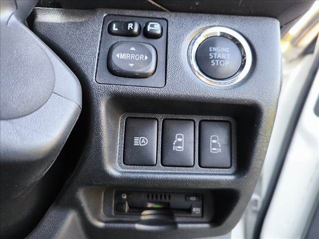 TOYOTA HIACE VAN 4WD 2018 Image 31