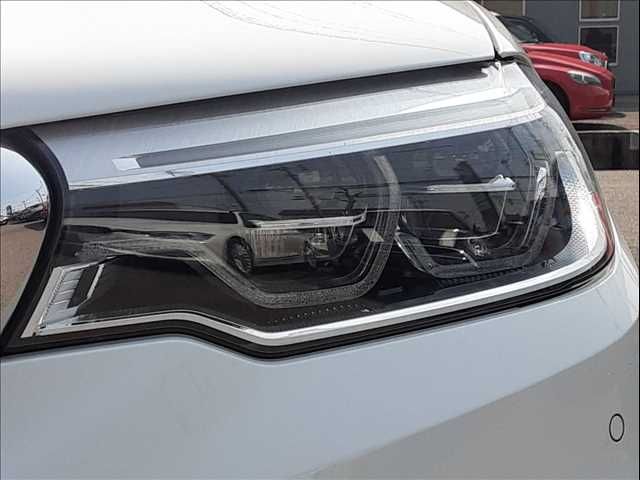 BMW 5SERIES SEDAN 2018 Image 31