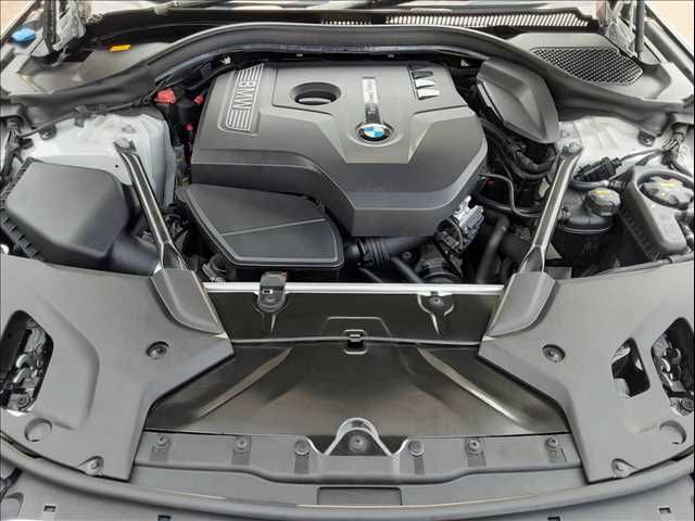 BMW 5SERIES SEDAN 2018 Image 31