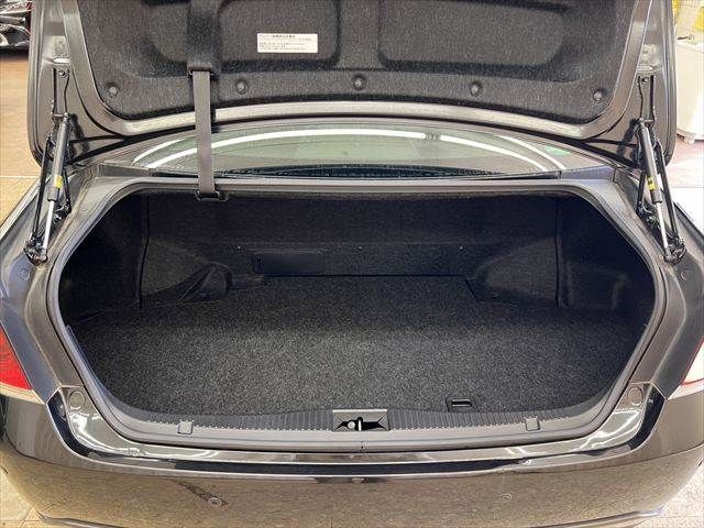 TOYOTA CROWN SEDAN HYBRID 2013 Image 31