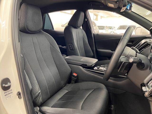 TOYOTA CROWN SEDAN HYBRID 2019 Image 31