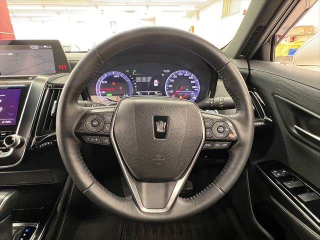 TOYOTA CROWN SEDAN HYBRID 2019 Image 31