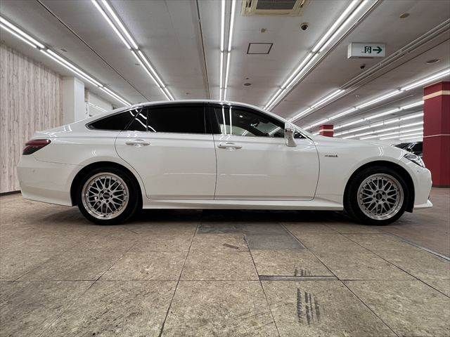 TOYOTA CROWN SEDAN HYBRID 2019 Image 31