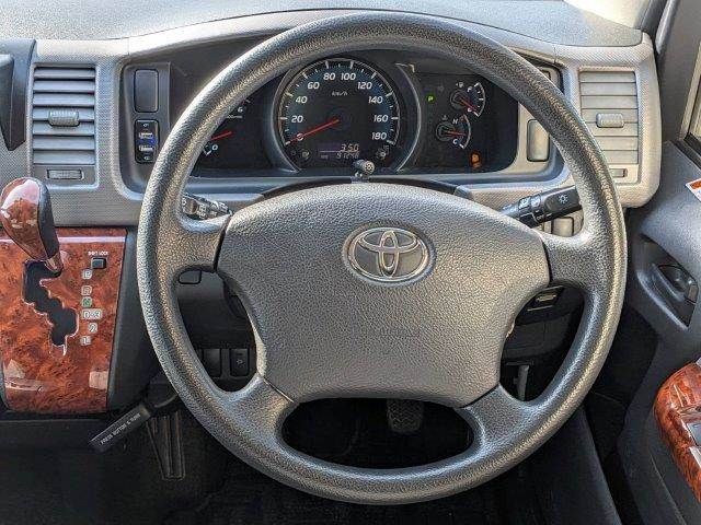 TOYOTA HIACE VAN 4WD 2012 Image 31