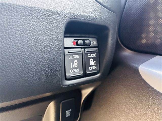 HONDA N BOX CUSTOM 2015 Image 31