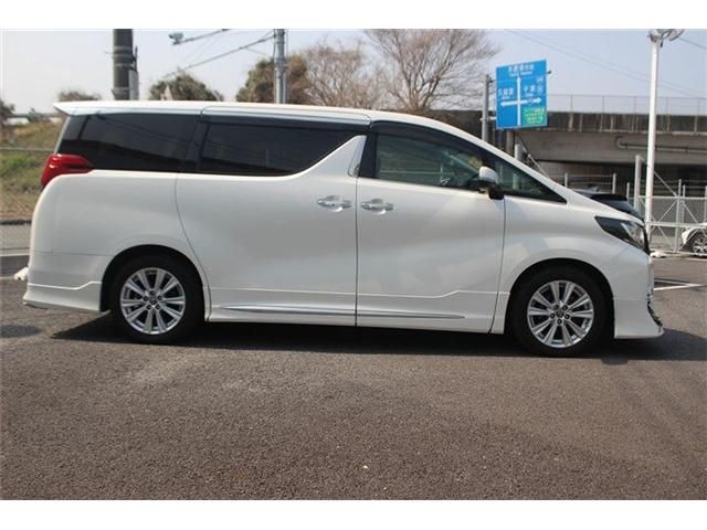 TOYOTA ALPHARD 2017 Image 31