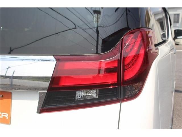 TOYOTA ALPHARD 2017 Image 31