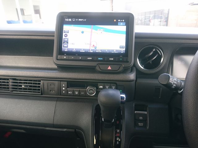 HONDA N BOX CUSTOM 2023 Image 31