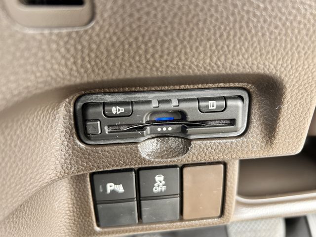 HONDA N BOX 2021 Image 31