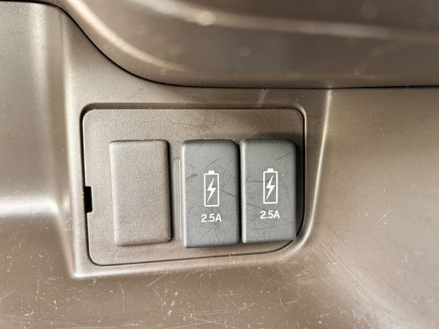 HONDA N BOX 2021 Image 31