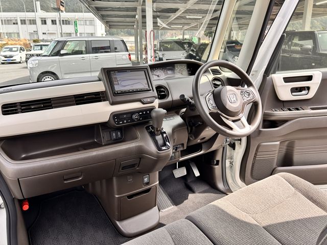 HONDA N BOX 2021 Image 31