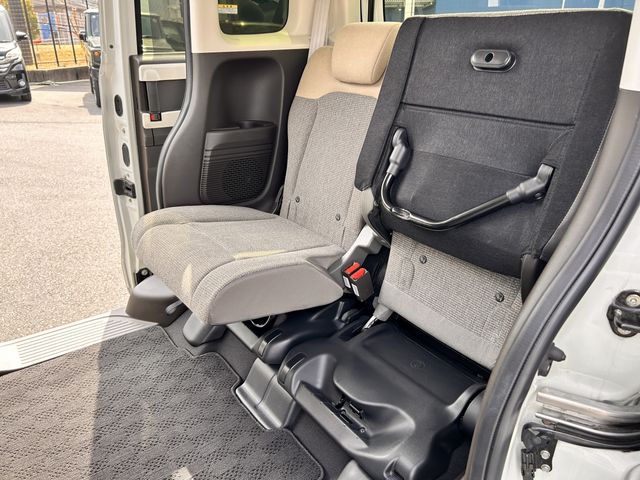 HONDA N BOX 2021 Image 31