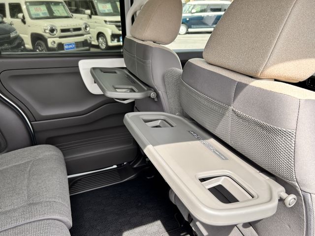 HONDA N BOX 2021 Image 31