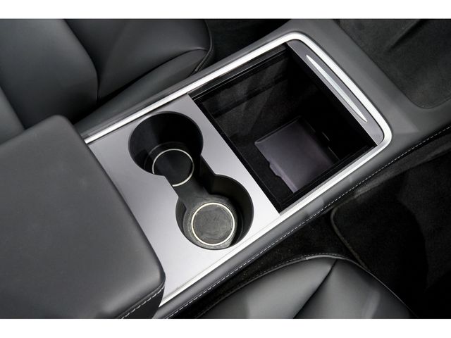 TESLA MODEL 3 2022 Image 31