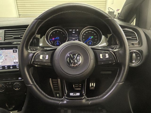 VOLKSWAGEN GOLF R 2015 Image 31