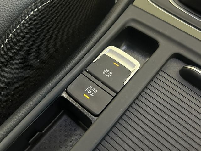 VOLKSWAGEN GOLF R 2015 Image 31