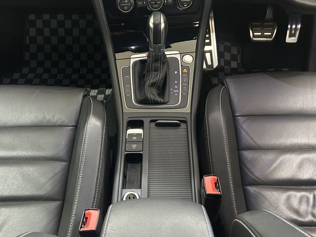 VOLKSWAGEN GOLF R 2015 Image 31