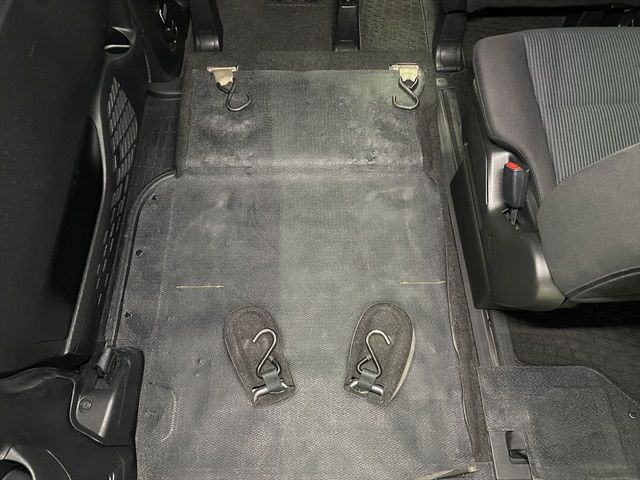 TOYOTA VOXY 2015 Image 31