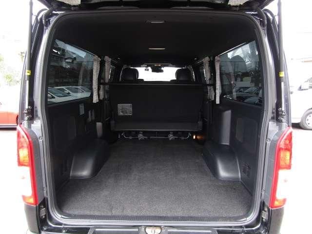 TOYOTA HIACE VAN 4WD 2018 Image 31