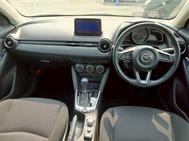 MAZDA DEMIO 2018 Image 31