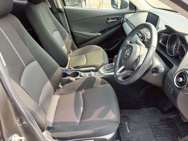 MAZDA DEMIO 2018 Image 31