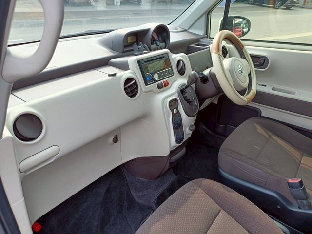 TOYOTA SPADE 2015 Image 31