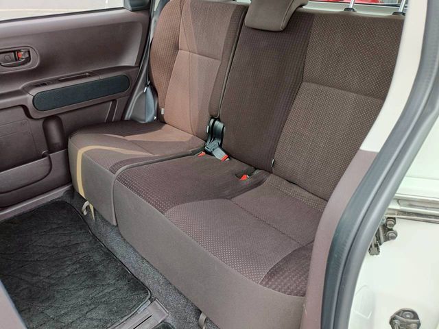 TOYOTA SPADE 2015 Image 31