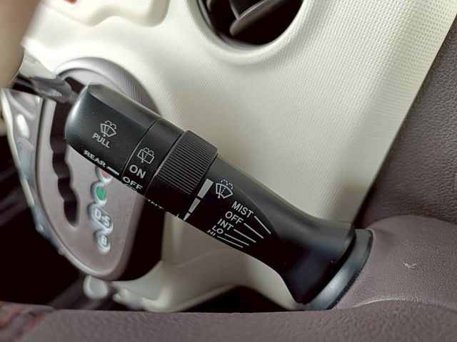 TOYOTA SPADE 2015 Image 31