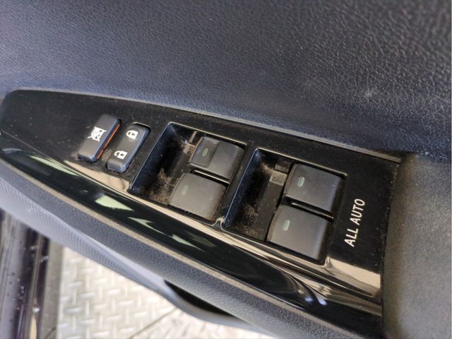 TOYOTA COROLLA FIELDER HYBR 2015 Image 31