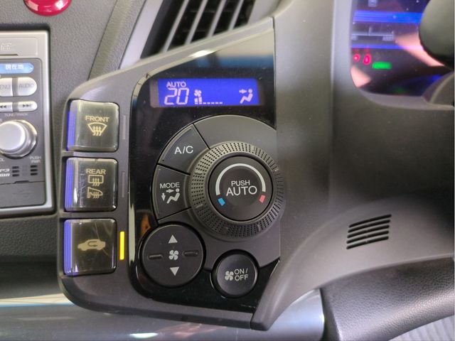 HONDA CR-Z 2012 Image 31