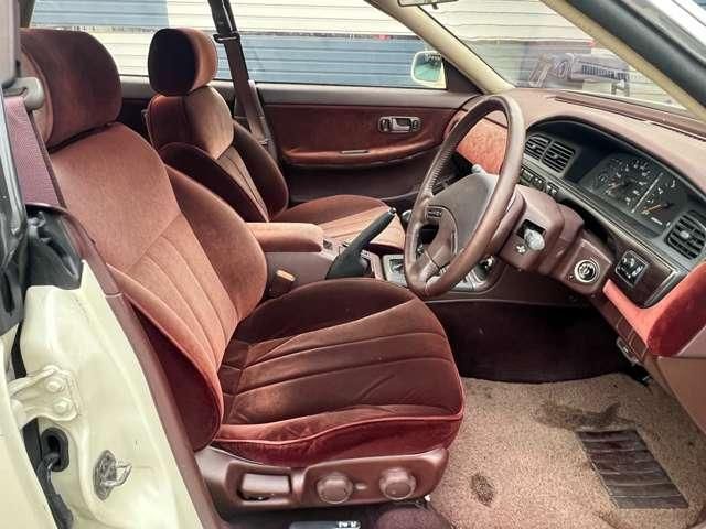 NISSAN LAUREL 1990 Image 31