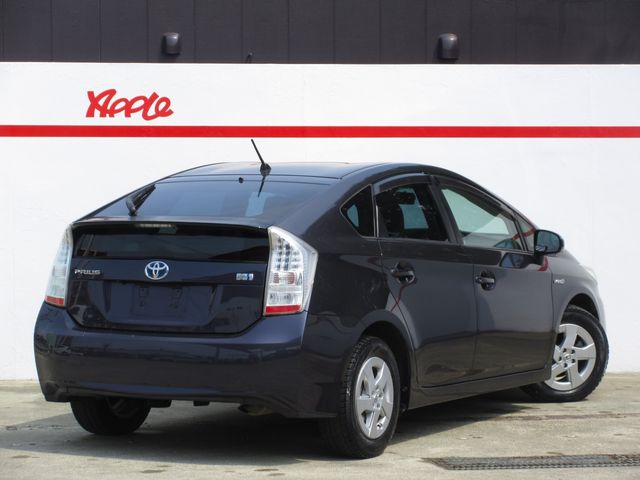 TOYOTA PRIUS 2011 Image 31