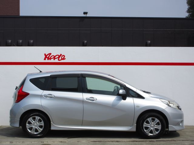 NISSAN NOTE 2012 Image 31