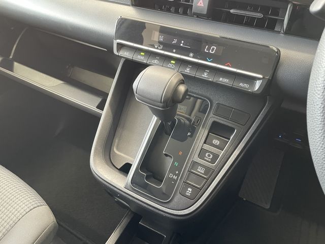 TOYOTA NOAH 2023 Image 31