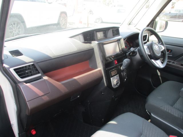 TOYOTA ROOMY 2018 Image 31