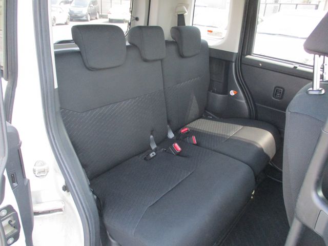 TOYOTA ROOMY 2018 Image 31