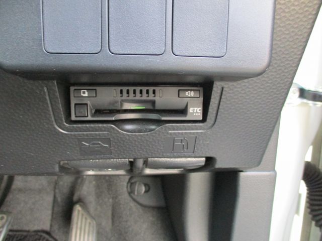 TOYOTA ROOMY 2018 Image 31