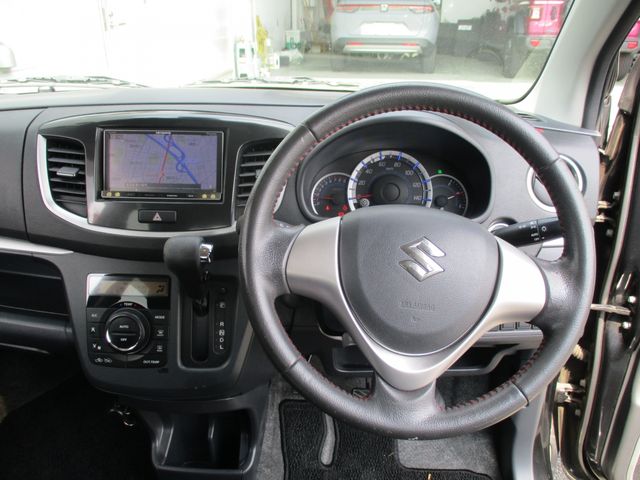 SUZUKI WAGON R 2013 Image 31