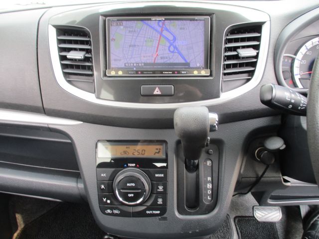 SUZUKI WAGON R 2013 Image 31