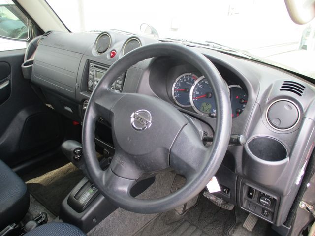 NISSAN KIX 4WD 2009 Image 31