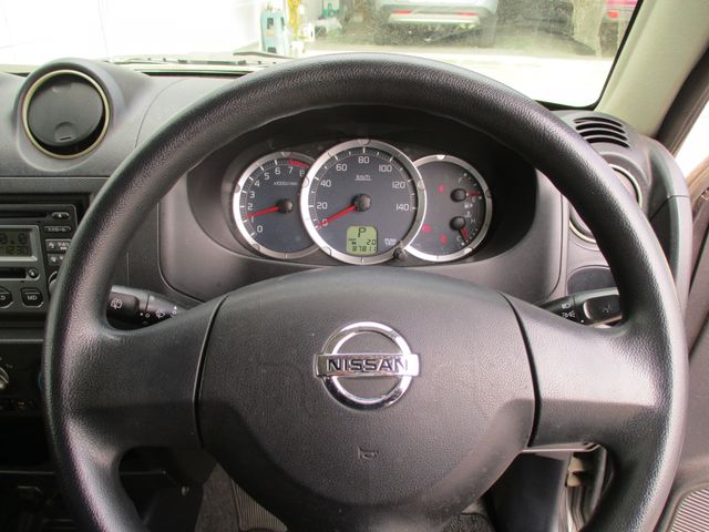 NISSAN KIX 4WD 2009 Image 31
