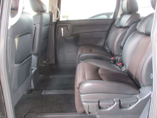NISSAN ELGRAND 2017 Image 31
